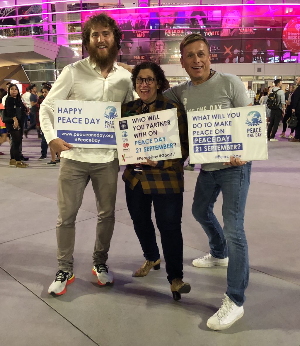 Jeremy Gilley and Mike Posner at iHeartRadio Music Festival to raise awareness of Peace Day on September 21, 2018
Jeremy Gilley and Mike Posner at iHeartRadio Music Festival to raise awareness of Peace Day on September 21, 2018