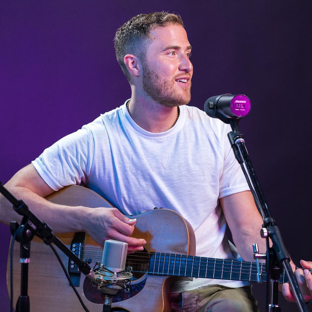 Mike Posner on the Rich Roll Podcast
RichRoll.com
 Mike Posner on the Rich Roll Podcast
RichRoll.com