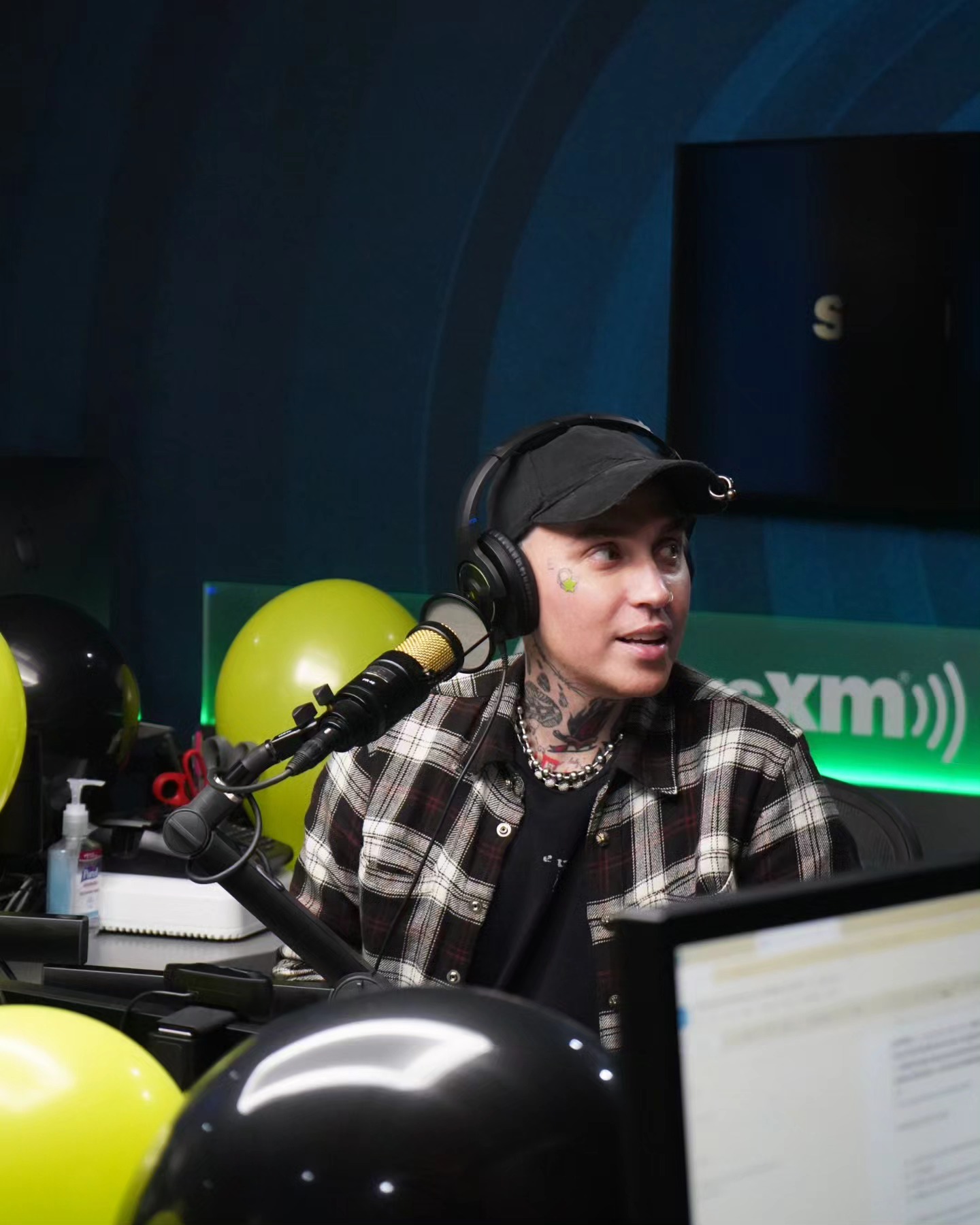 Mike Posner & blackbear sat down with SiriusXM Hits 1 to talk about their new album Mansionz 2
