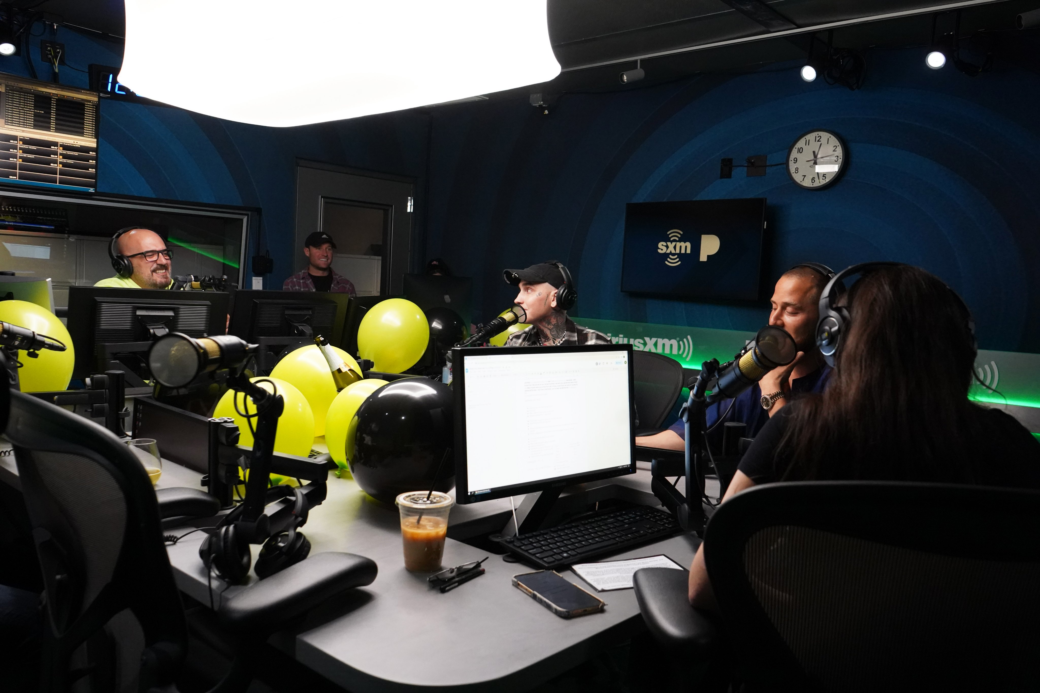 Mike Posner & blackbear sat down with SiriusXM Hits 1 to talk about their new album Mansionz 2

