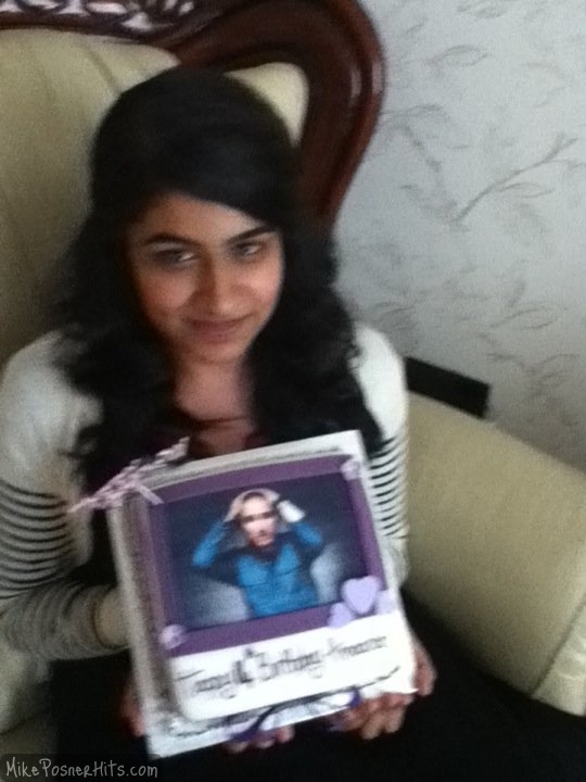 Maarah with her Mike Posner birthday cake on her 14th Birthday - July 10, 2011
Maarah with her Mike Posner birthday cake on her 14th Birthday - July 10, 2011