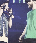 Filename=005.gif
Filesize=782KiB
Dimensions=245x310
Date added=Jan 31, 2013 005.gif