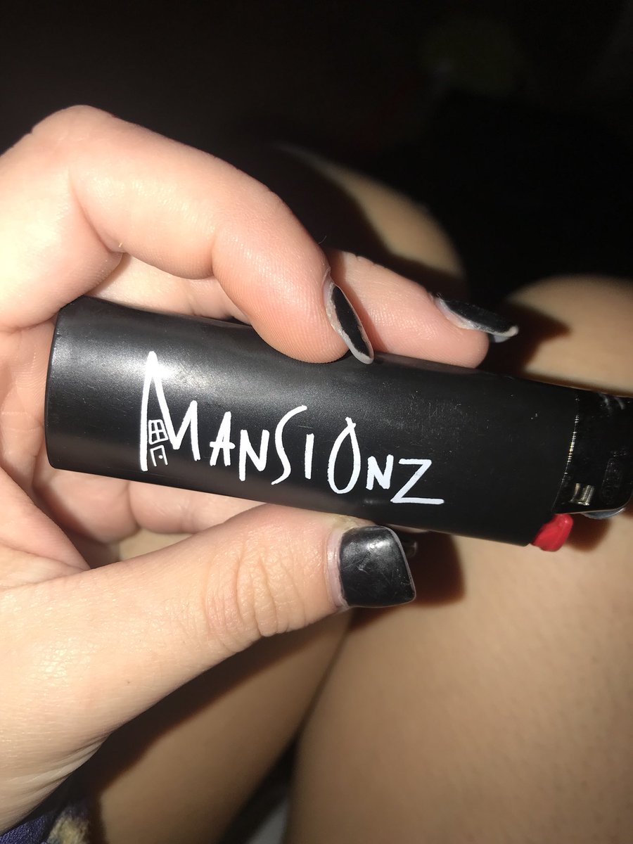 MANSIONZ BIC BLACK LIGHTER
