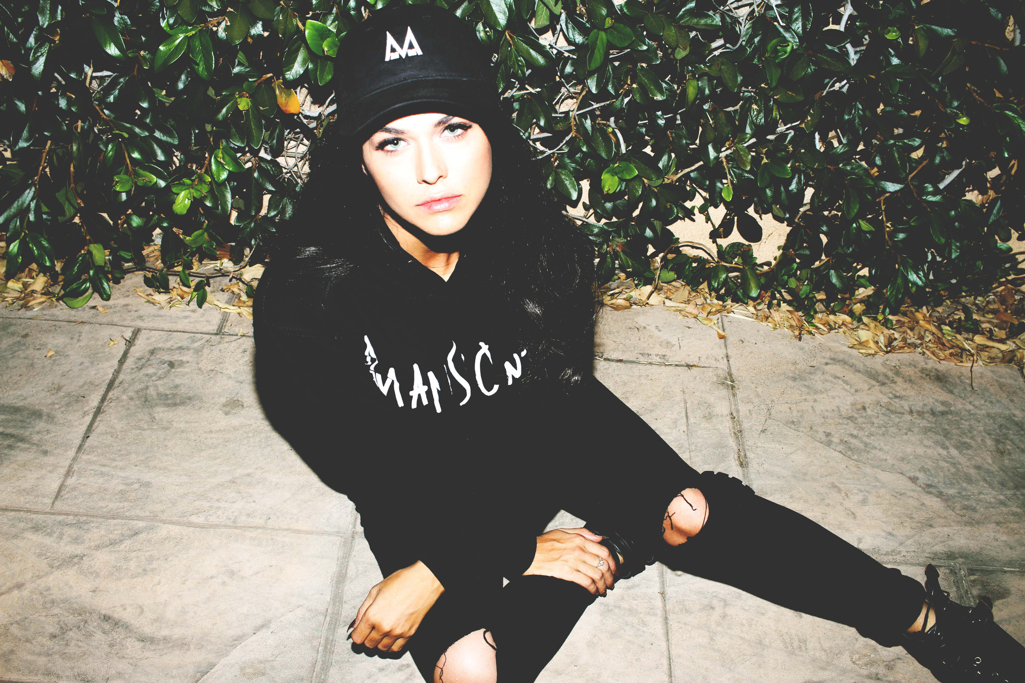 MANSIONZ BLACK HAT
