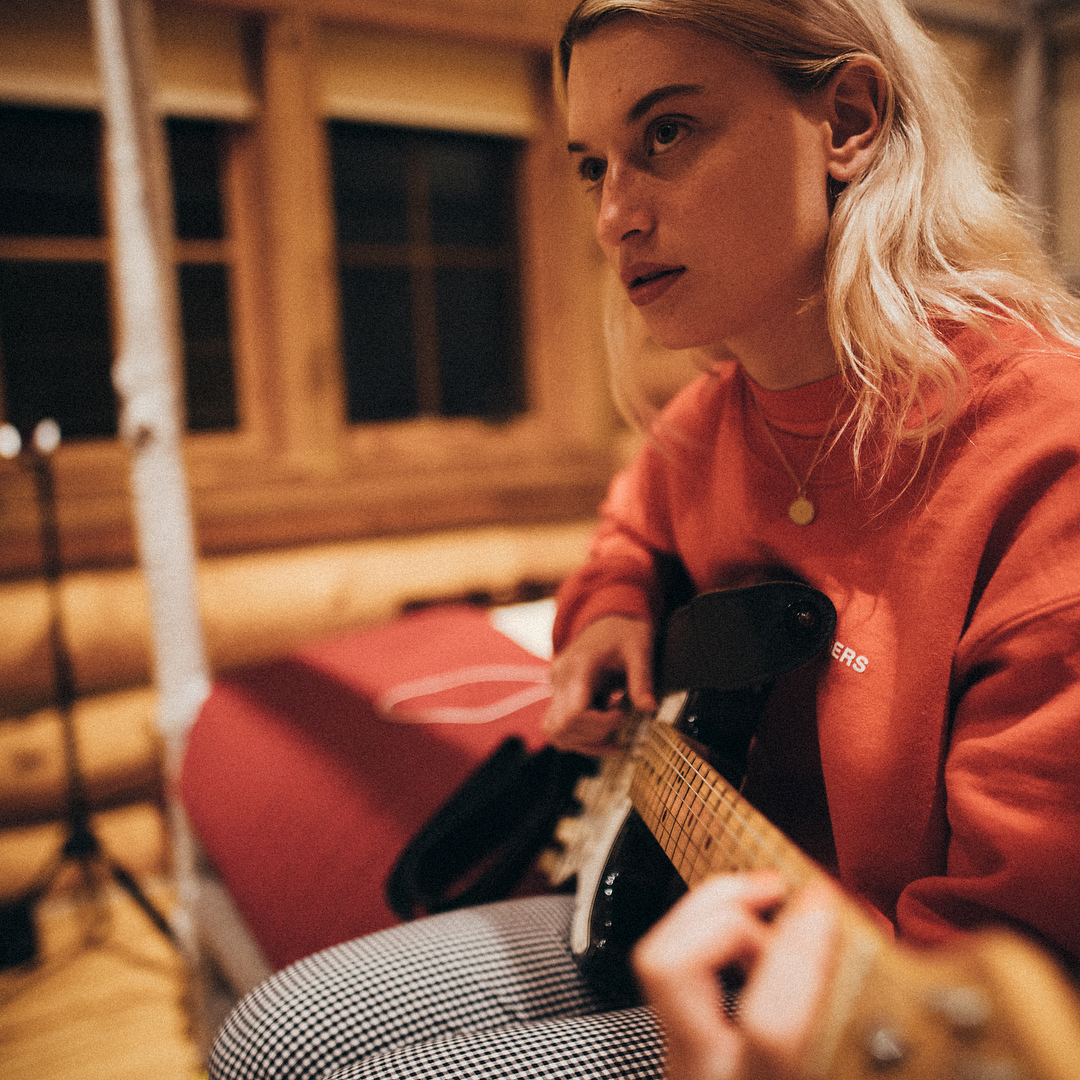 Valentina
instagram.com/mikeposner
Photo credit: Zach Allia
 Valentina
instagram.com/mikeposner
Photo credit: Zach Allia