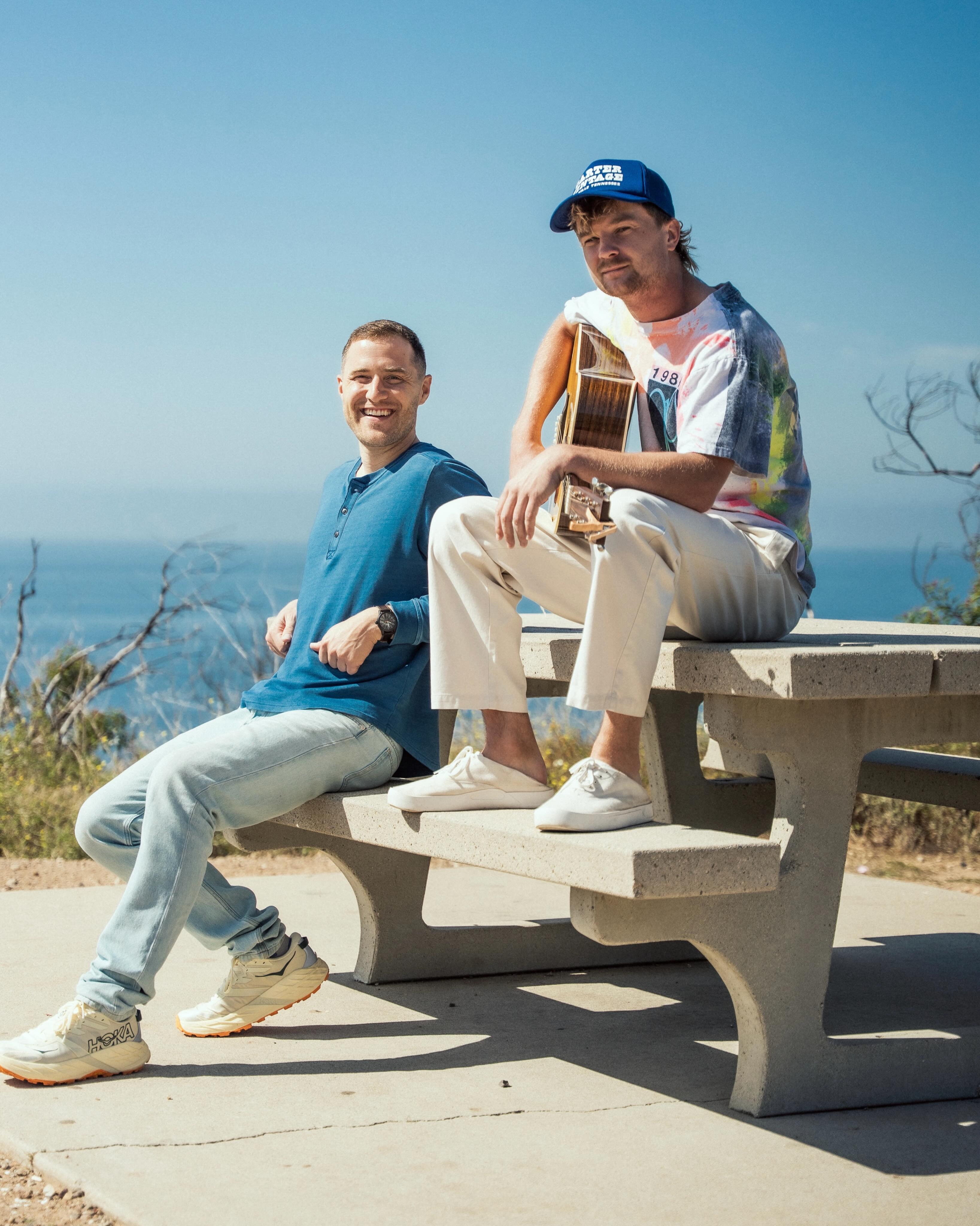 Mike Posner & Surfaces (Colin Padalecki)

