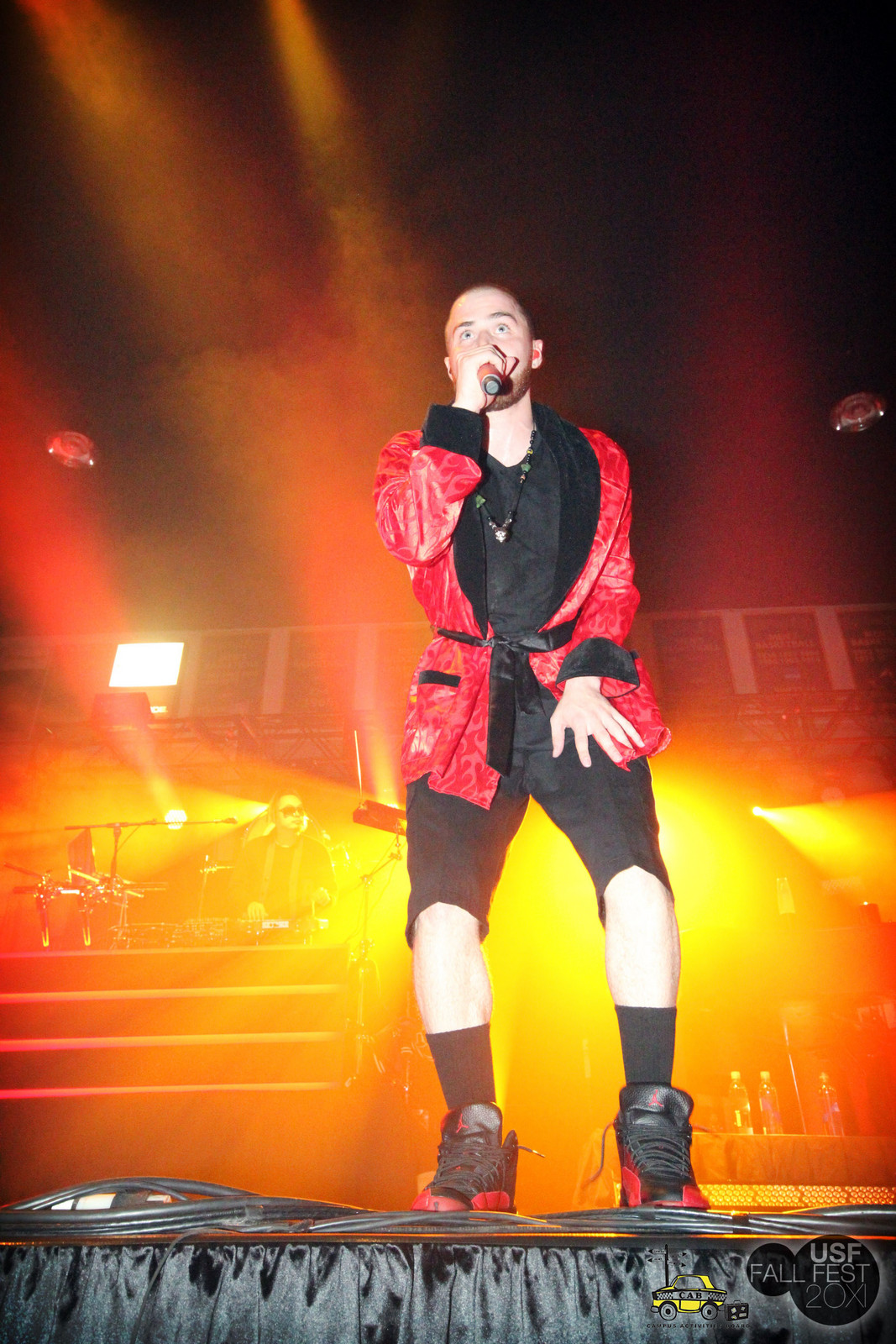 Mike Posner performing at the University of San Francisco's 2011 Fall Fest Concert October 1, 2011
Photo by Evelyn Obamos
