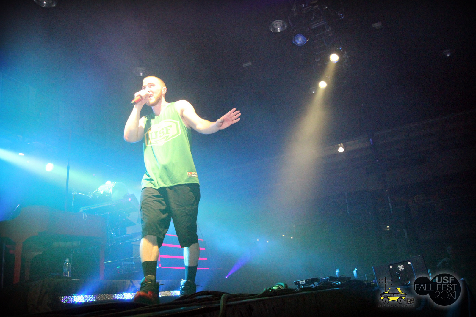 Mike Posner performing at the University of San Francisco's 2011 Fall Fest Concert October 1, 2011
Photo by Evelyn Obamos
