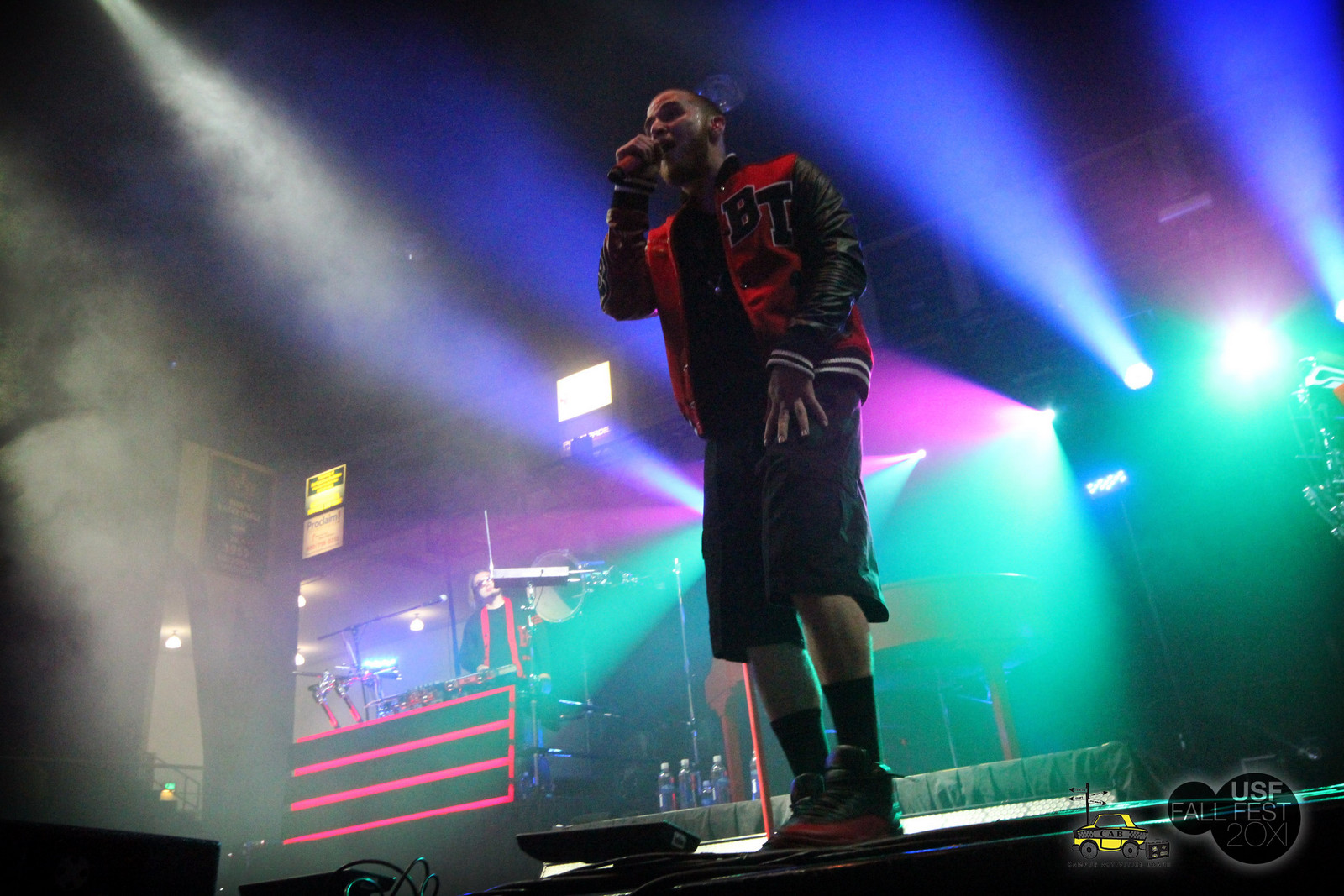 Mike Posner performing at the University of San Francisco's 2011 Fall Fest Concert October 1, 2011
Photo by Evelyn Obamos

