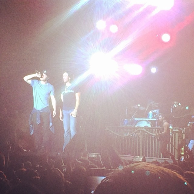Mike Posner and Jake Owen performing "Cooler Than Me" at Beach Party 2014 in Nashville, TN 8/18/2014
instagram.com/tasteofcountry

