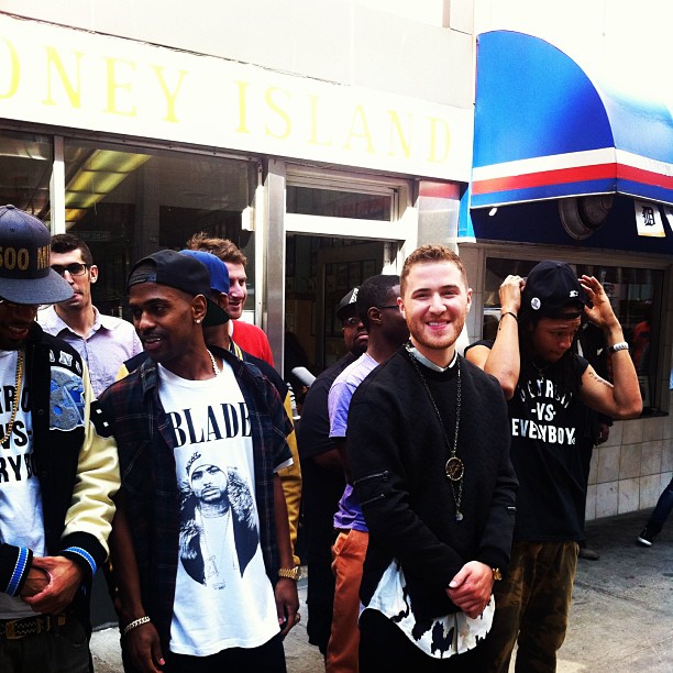 Big Sean, Mike Posner, and all of Finally Famous crew at Lafayette Coney Island - Detroit, MI 9/21/13
Instagram @gawdier
