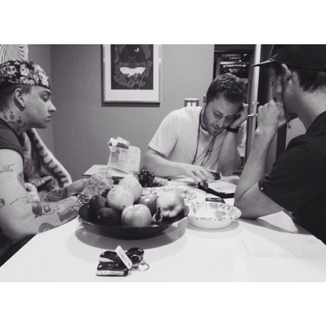 Mat "Blackbear" Musto and Mike Posner playing OLO game on the iPad 2013
Instagram @iamblackbear
 Mat "Blackbear" Musto and Mike Posner playing OLO game on the iPad 2013
Instagram @iamblackbear