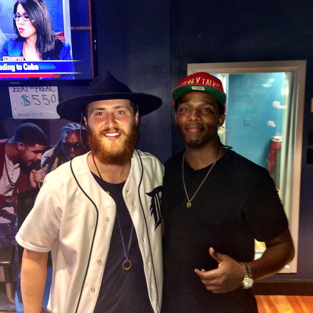 Mike Posner at The Bootleg Kev Show in St. Petersburg, FL Sept 18, 2015
instagram.com/stjohnestate
 Mike Posner at The Bootleg Kev Show in St. Petersburg, FL Sept 18, 2015
instagram.com/stjohnestate