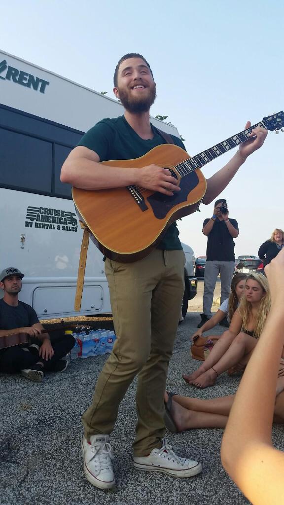 Mike Posner performing at Edgewater Park in Cleveland, OH July 6, 2015
thestruggletosmile.tumblr.com
 Mike Posner performing at Edgewater Park in Cleveland, OH July 6, 2015
thestruggletosmile.tumblr.com