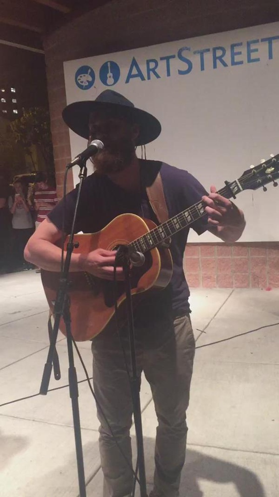 Mike Posner performing at ArtStreet Amphitheatre in Dayton, OH September 28, 2015
twitter.com/melclarksonxo
