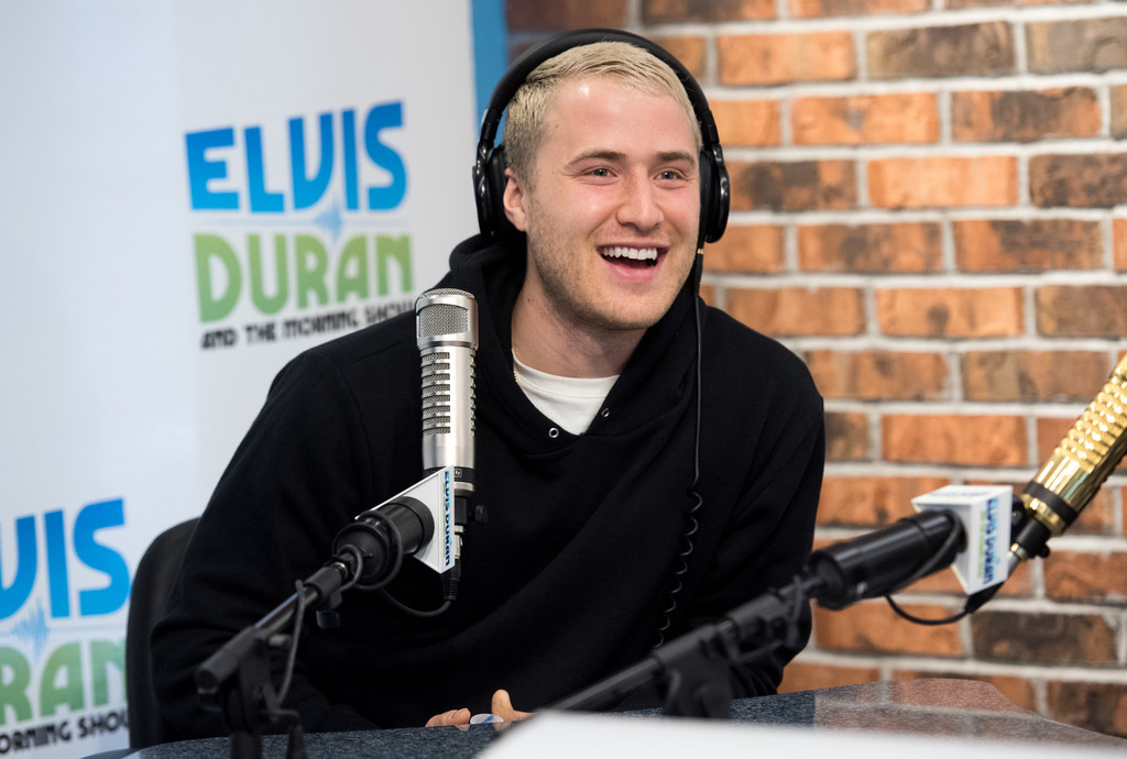 Elvis-Duran-Morning-Show-02292016-7.jpg Elvis-Duran-Morning-Show-02292016-7.jpg