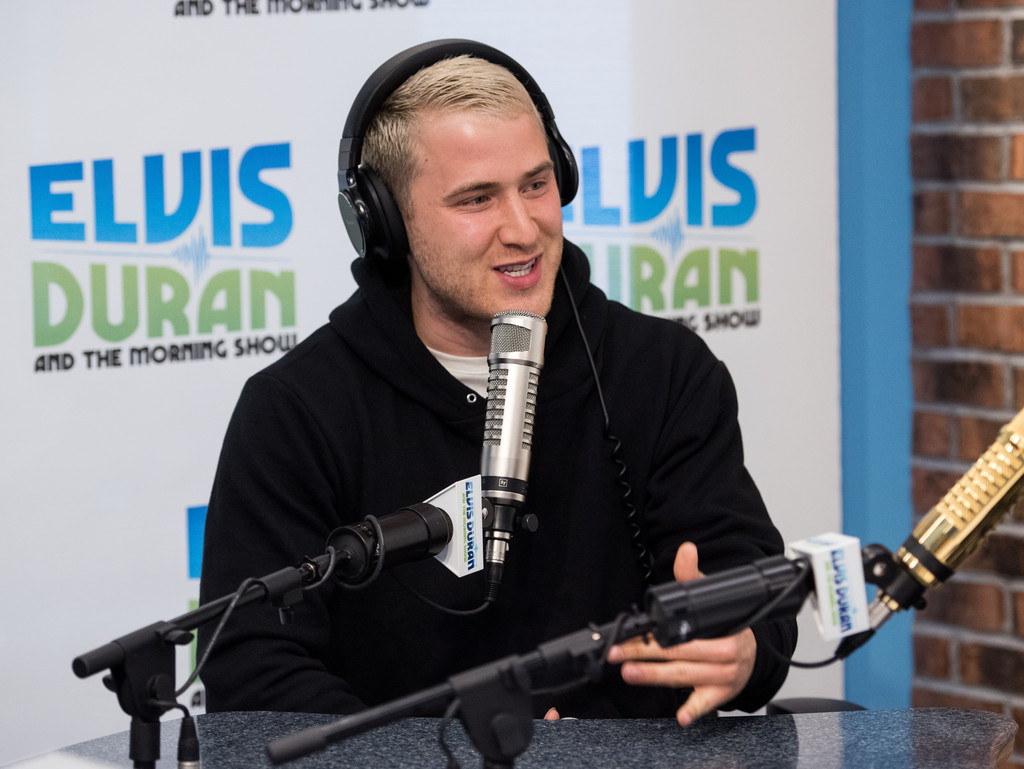 Elvis-Duran-Morning-Show-02292016-8.jpg Elvis-Duran-Morning-Show-02292016-8.jpg