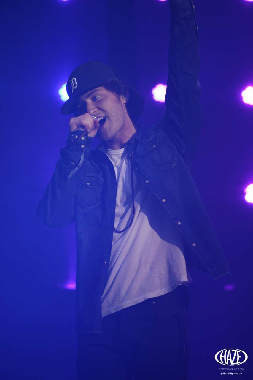 Mike Posner performing at HAZE Nightclub in Las Vegas, NV 10/11/2014
flickr.com/photos/hazenightclub
