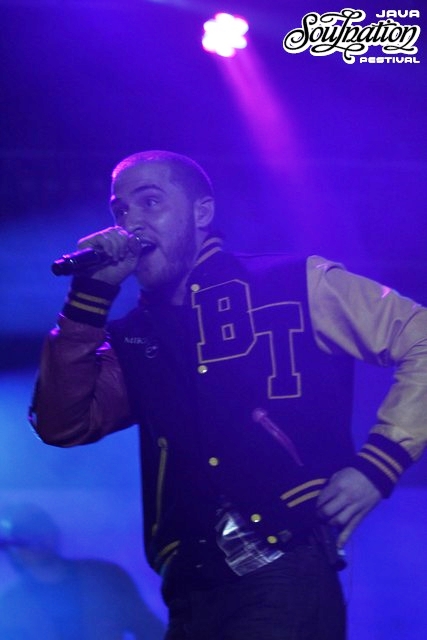 Mike Posner performing at Java Soulnation Festival in Jakarta, Indonesia on 9/24/11
JavaSoulnation.com
