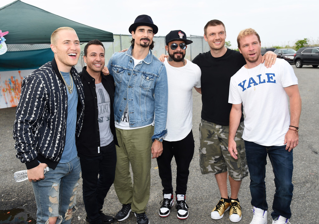 Mike Posner and Backstreet Boys at KTUphoria 2016 music festival
