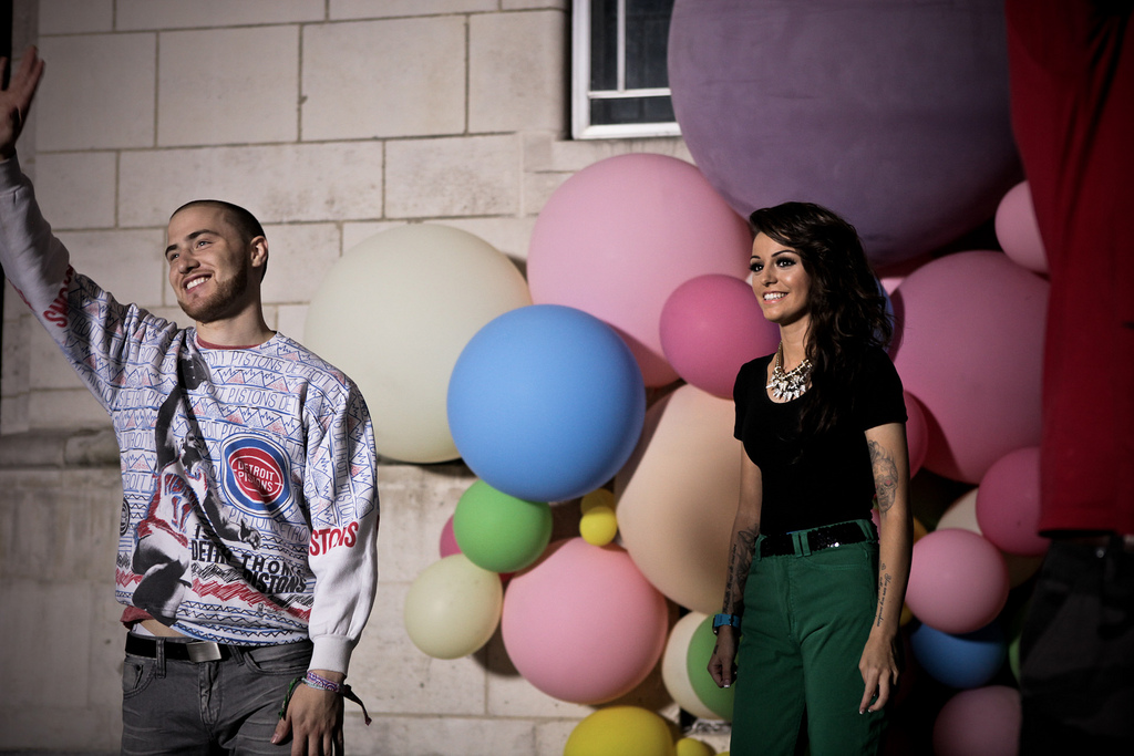 Mike-Posner-Cher-Lloyd-WithUrLove-10.jpg