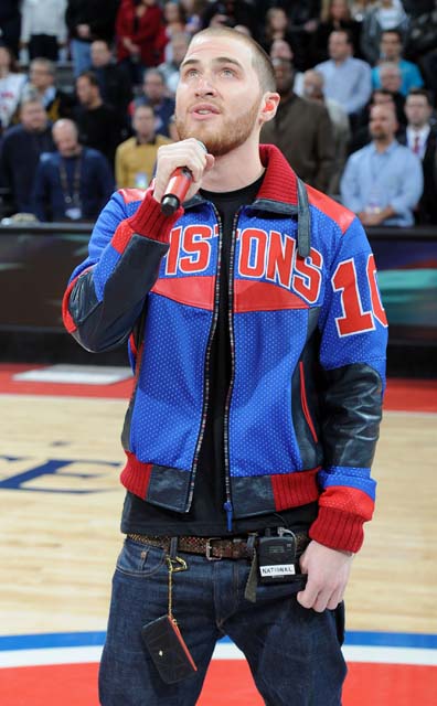Pistons.com
 Pistons.com