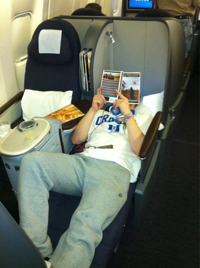 Mike Flying to London - Business Lounge 9/2/11
Photo taken by tour manager - Patrick Cline
