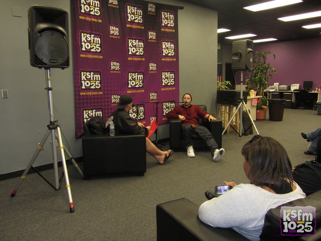 Mike-Posner-KSFM-Radio-1205-1302012-19.jpg Mike-Posner-KSFM-Radio-1205-1302012-19.jpg