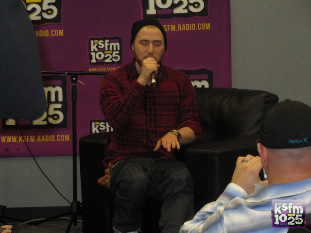Mike-Posner-KSFM-Radio-1205-1302012-3.jpg Mike-Posner-KSFM-Radio-1205-1302012-3.jpg