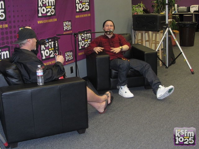 Mike-Posner-KSFM-Radio-1205-1302012-5.jpg Mike-Posner-KSFM-Radio-1205-1302012-5.jpg