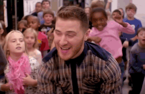 Mike Posner - Top Of The World feat. Big Sean (Official Music Video) - Gif
ryanseacrest.com
