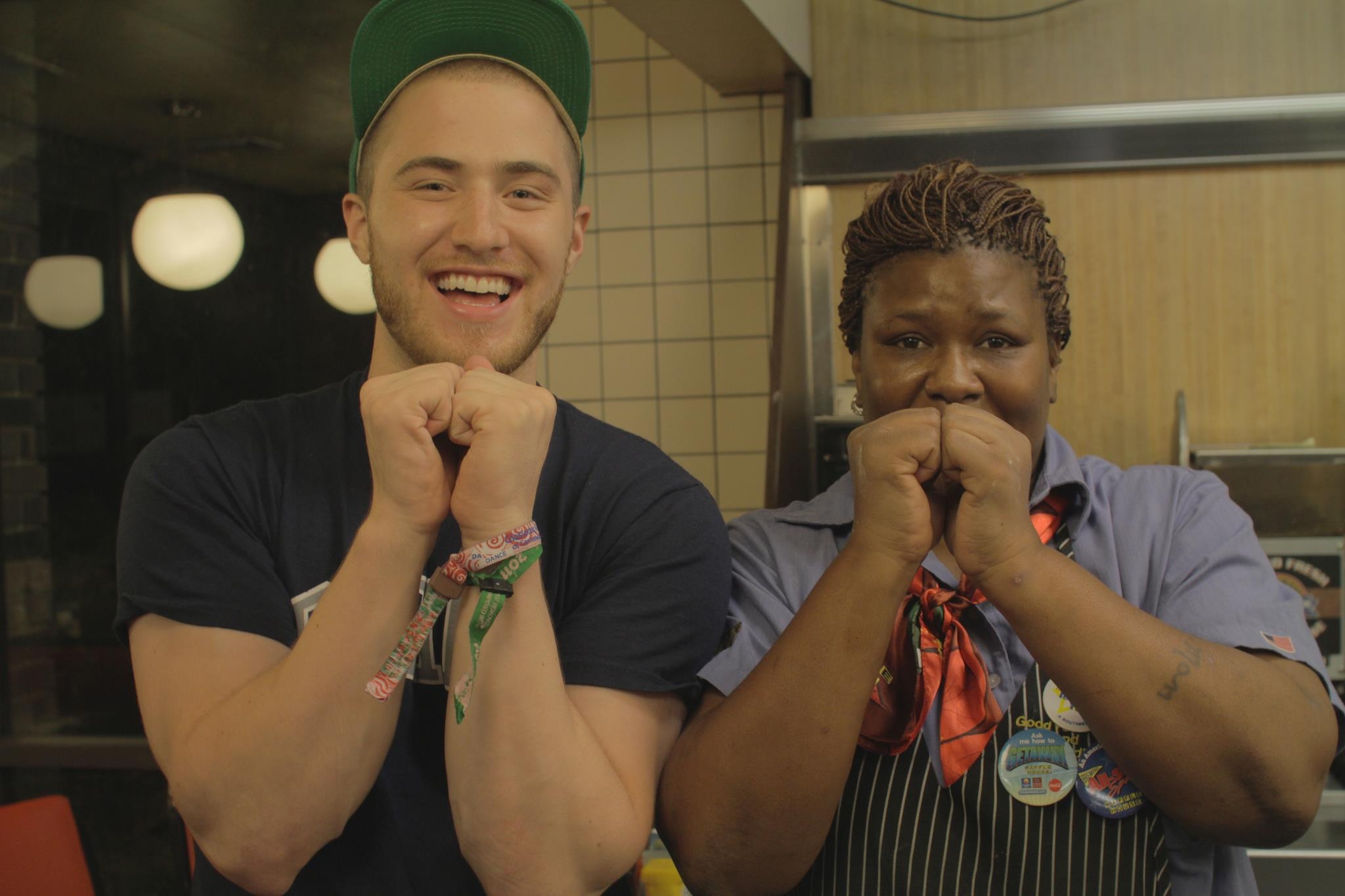 Mike Posner at Waffle House
Brains Up!
Photo by Mike Posner
