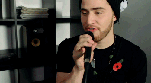 Mike Posner - singing - Gif
spaceshipheart.tumblr.com

