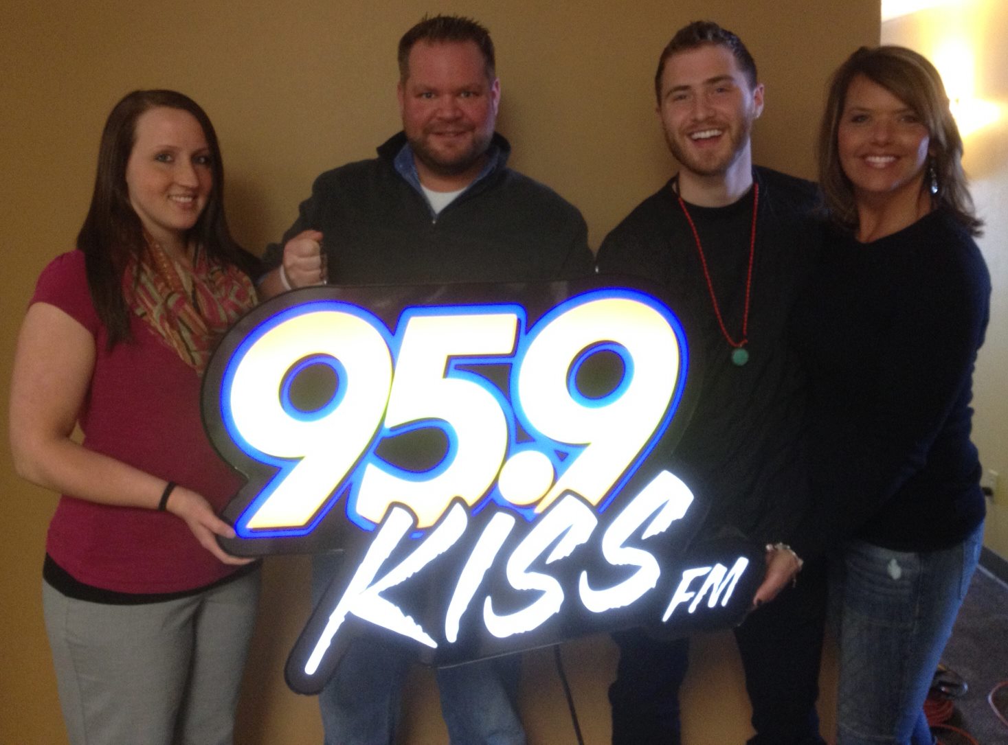 Mike Posner with The KISS Nation Morning Show at 95.9 KISS FM in Green Bay, WI 2/27/14
facebook.com/959kissfm
