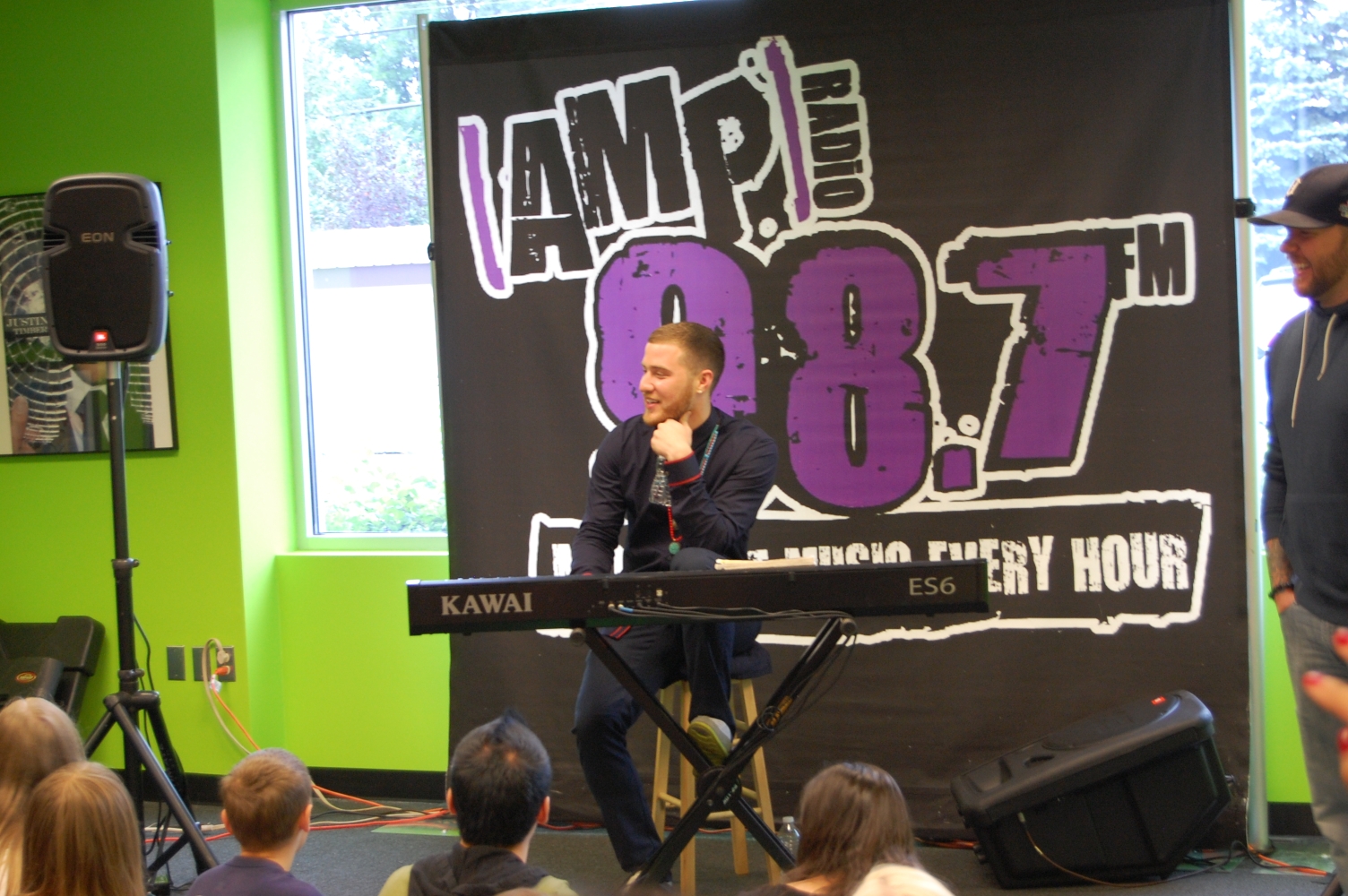Mike Posner at 98.7 FM AMP Radio's Switch Party - Southfield, MI 7/29/13
987ampradio.cbslocal.com
 Mike Posner at 98.7 FM AMP Radio's Switch Party - Southfield, MI 7/29/13
987ampradio.cbslocal.com