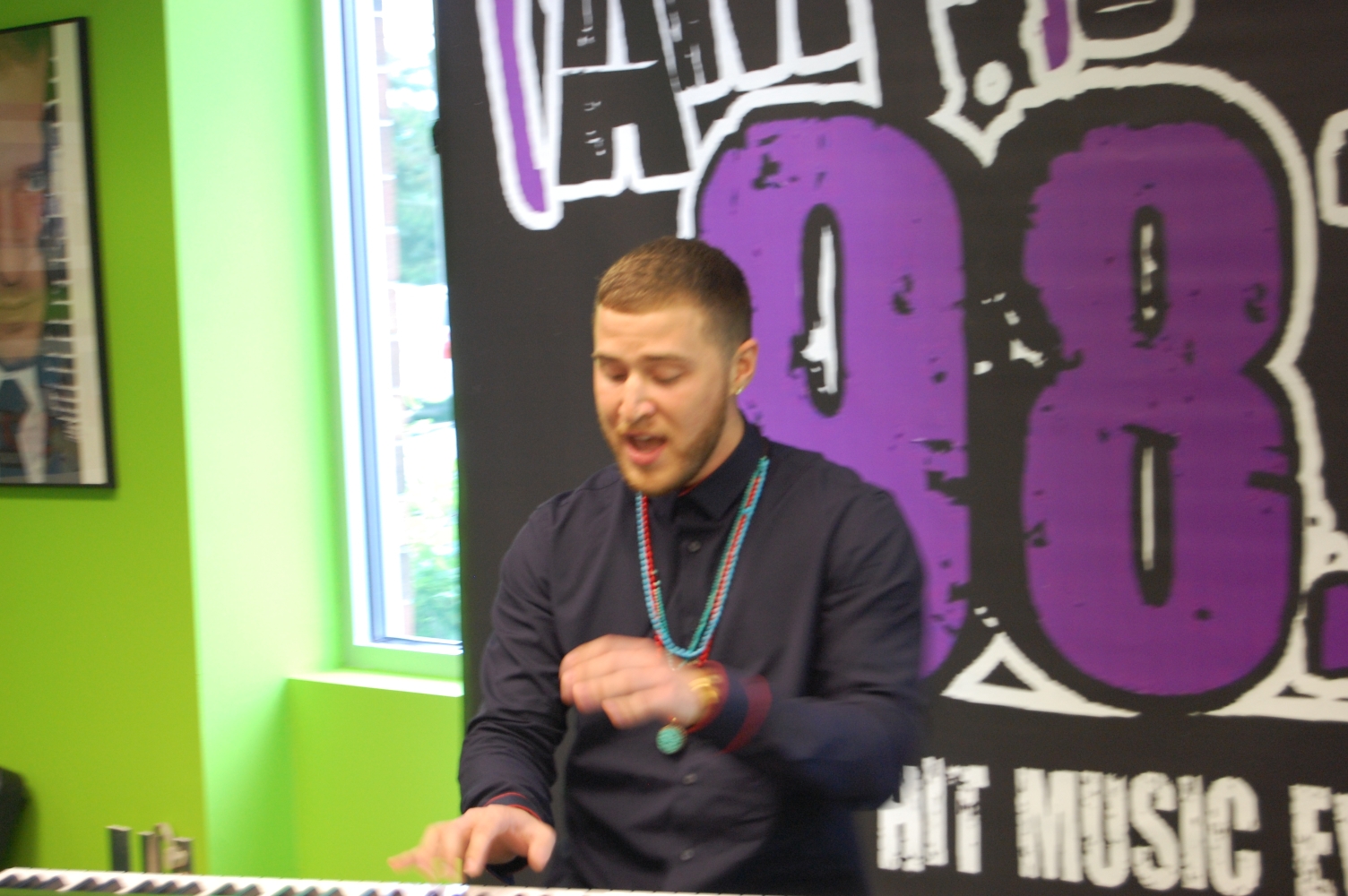Mike Posner at 98.7 FM AMP Radio's Switch Party - Southfield, MI 7/29/13
987ampradio.cbslocal.com
 Mike Posner at 98.7 FM AMP Radio's Switch Party - Southfield, MI 7/29/13
987ampradio.cbslocal.com