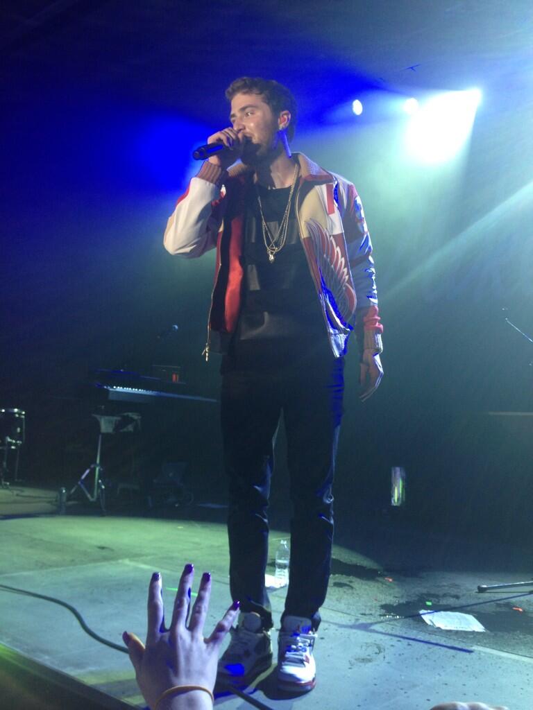 Mike Posner performaing at Albion College's Big Show 2014 in Albion, MI 4/21/14
Twitter @McKailaRose
