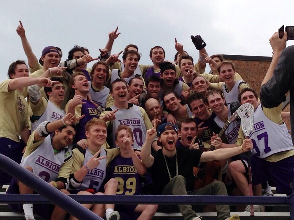Mike Posner with Albion College Britons Men's Lacrosse Team in Albion, MI 4/21/14
Twitter @TheATL1184
 Mike Posner with Albion College Britons Men's Lacrosse Team in Albion, MI 4/21/14
Twitter @TheATL1184