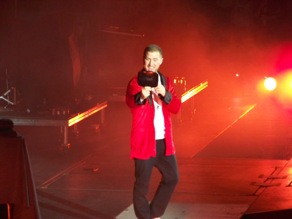 Mike Posner performing on the Believe Tour in Dallas, TX 7/3/13
Photo by Christina
MikePosner.net

