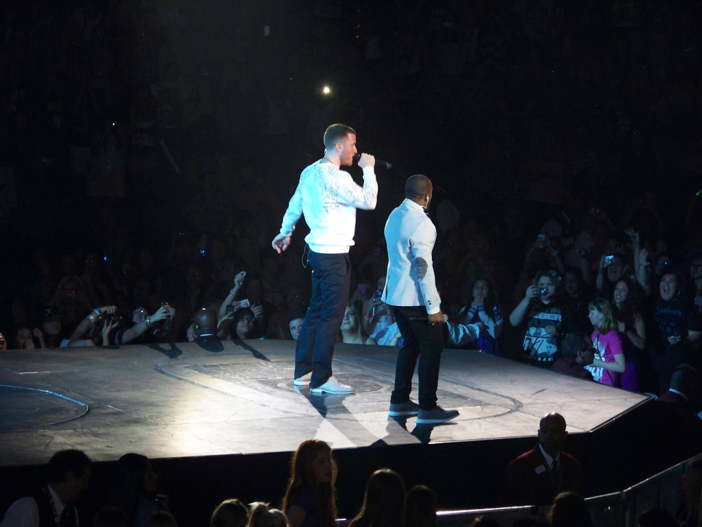 Mike Posner and DJ Dubz performing on the Believe Tour in Dallas, TX 7/3/13
Photo by Christina
MikePosner.net

