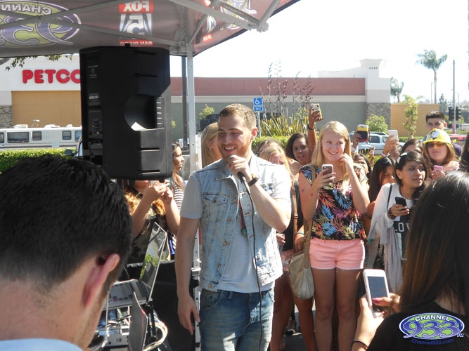 MIke Posner at 'Believe Tour' pre-party & sang "Cooler Than Me" - San Diego, CA 6/22/13
Photo by Channel 93.3
channel933.com
 MIke Posner at 'Believe Tour' pre-party & sang "Cooler Than Me" - San Diego, CA 6/22/13
Photo by Channel 93.3
channel933.com