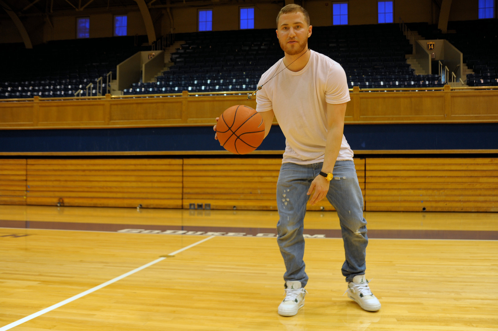 Mike Posner playing basketball at Cameron Indoor Stadium at Duke University 8/13/13
Photo by dukeblueplanet.com
