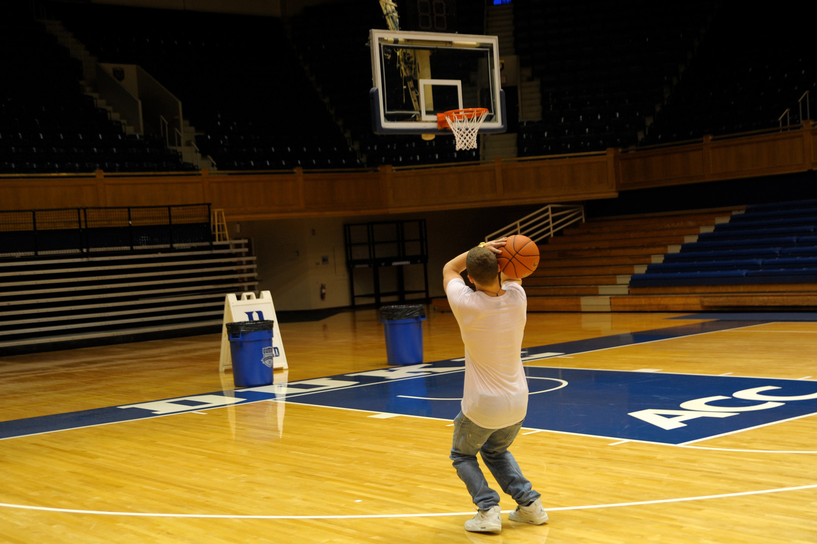 Mike Posner playing basketball at Cameron Indoor Stadium at Duke University 8/13/13
Photo by dukeblueplanet.com
