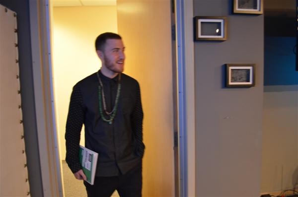 Mike Posner at KISS 95.7 at the Dunkin Donuts Music Lounge 7/18/13
Photo by KISS 95.7
kiss957.com
 Mike Posner at KISS 95.7 at the Dunkin Donuts Music Lounge 7/18/13
Photo by KISS 95.7
kiss957.com