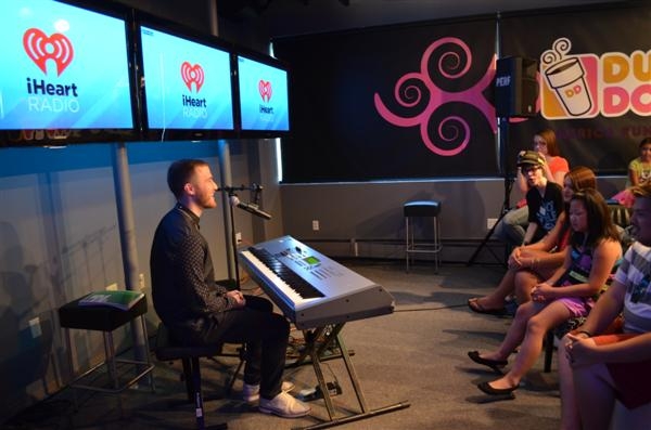 Mike Posner Q&A with KISS 95.7 at the Dunkin Donuts Music Lounge 7/18/13
Photo by KISS 95.7
kiss957.com
 Mike Posner Q&A with KISS 95.7 at the Dunkin Donuts Music Lounge 7/18/13
Photo by KISS 95.7
kiss957.com