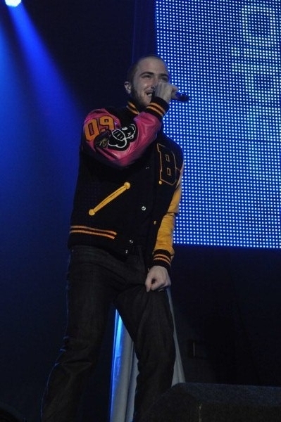 MikePosner-RadioCityLive-June102011-6.jpg