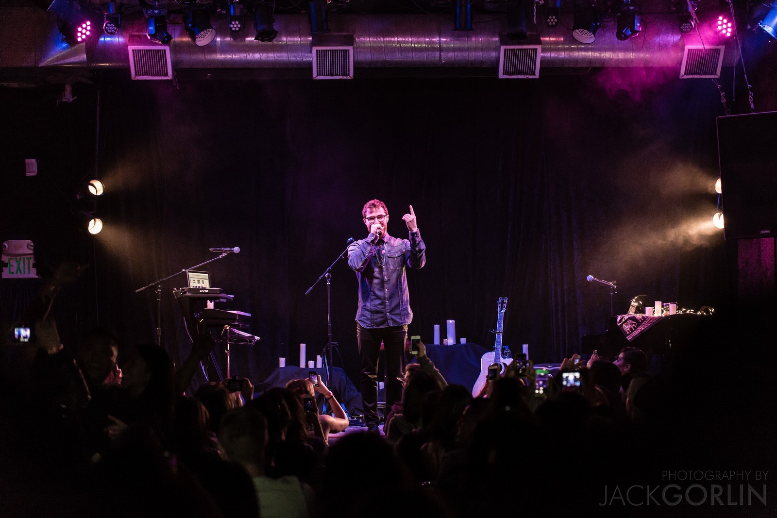 Mike Posner performing on his Unplugged Tour at Rickshaw Stop in San Francisco, CA 4/9/14
Photo credit: Jack Gorlin
www.jackgorlin.com
