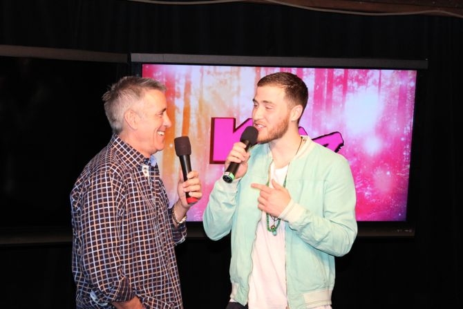 Kiss 108's Billy Costa interviews Mike Posner backstage at Kiss Concert 2013
Photo by kiss108.com
 Kiss 108's Billy Costa interviews Mike Posner backstage at Kiss Concert 2013
Photo by kiss108.com