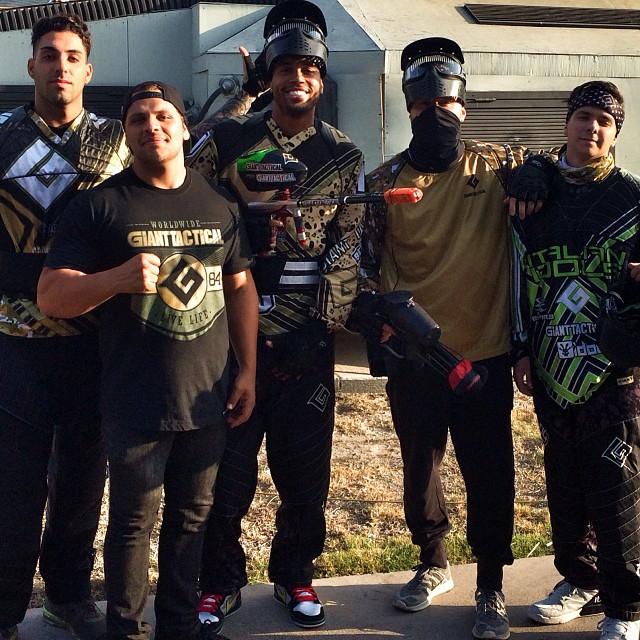 Mike Posner with friends at Hollywood Sports Paintball and Airsoft Park - Bellflower, CA 10/3/13
Instagram @beardegidio
