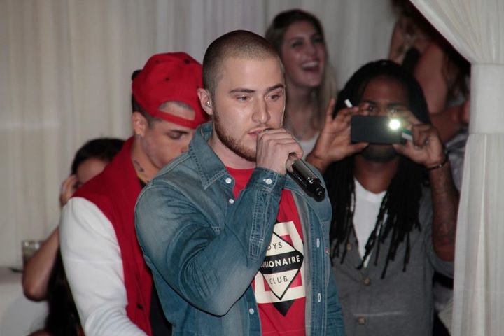 Mike_Posner-PURE-Nightclub-9302011-1.jpg